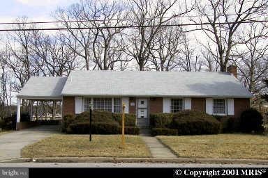 7316 Lois Ln, Lanham, MD 20706 - photo 1