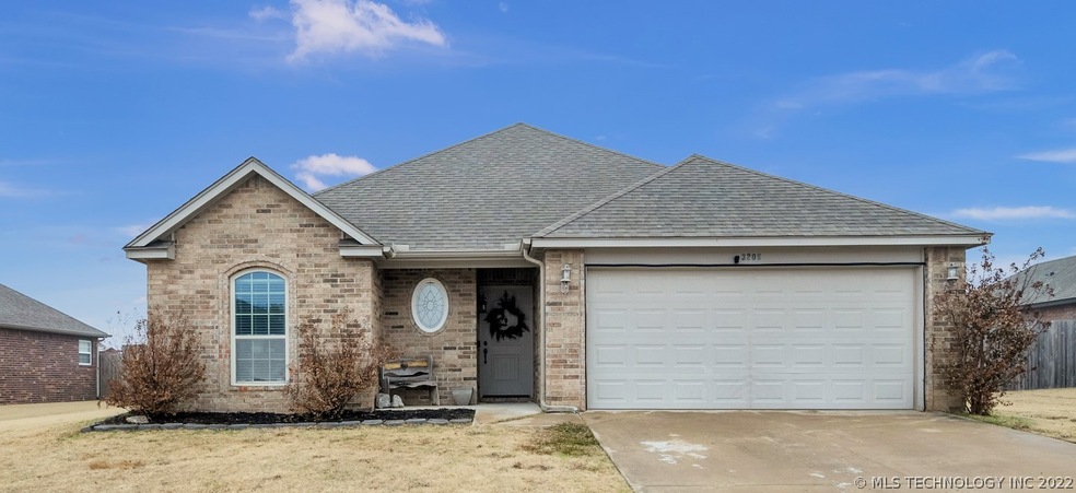 3208 E Fairmont St, Broken Arrow, OK 74014 - photo 1