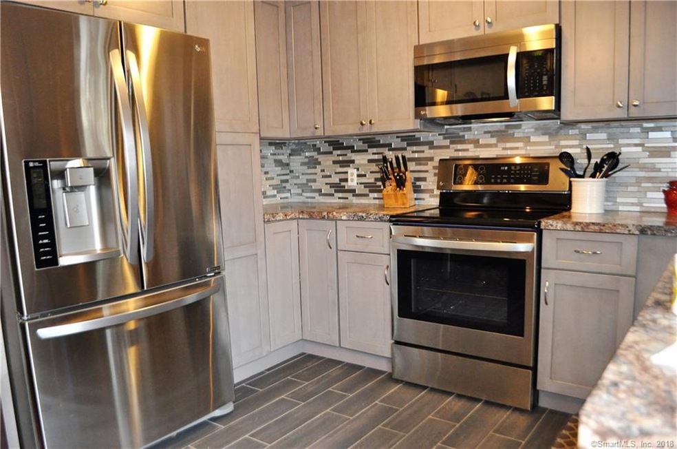 Fully updated kitchen