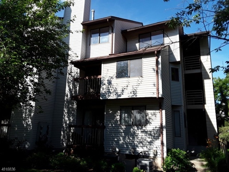 3322 Richmond Ct, Hillsborough, NJ 08844 - photo 1