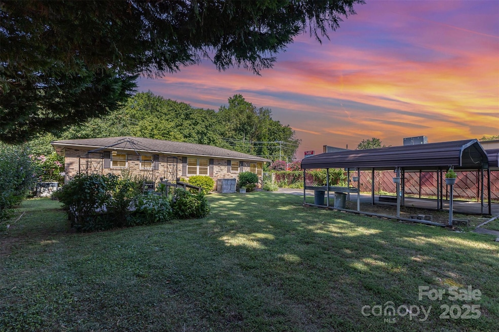 Sold $250,000 • Co-Listing Agent