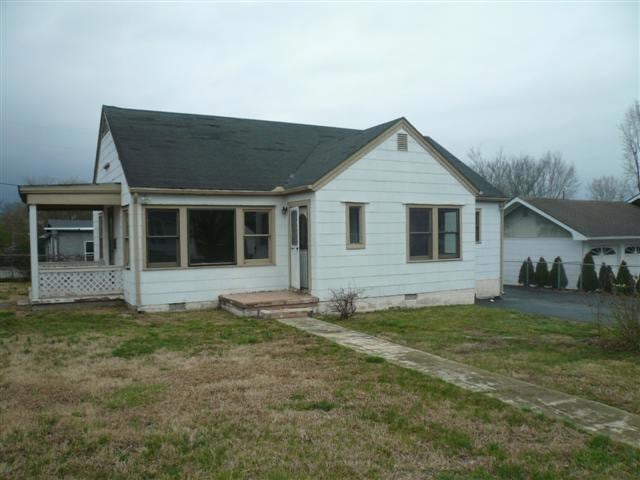 1507 Kefauver St, Manchester, TN 37355 - photo 1