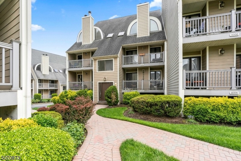 1003 River Renaissance unit 99D3, East Rutherford, NJ 07073 - photo 1