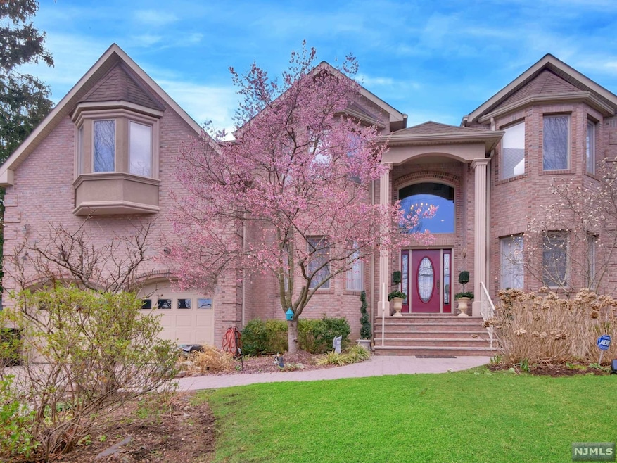 335 Bullard Ave, Paramus, NJ 07652 - photo 1