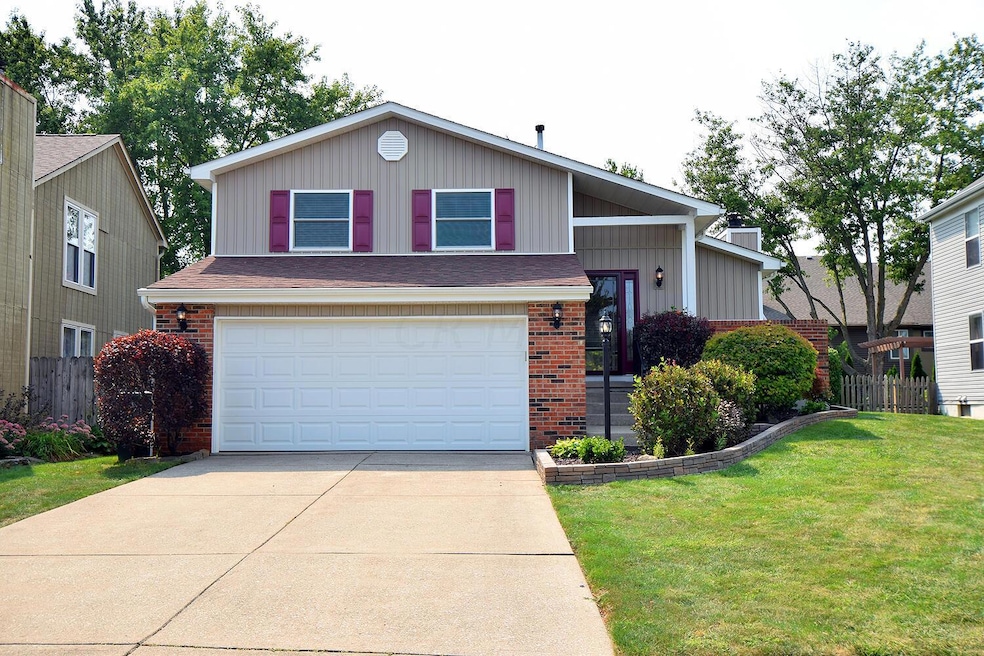 2435 Sutter Pkwy, Dublin, OH 43016 - photo 1