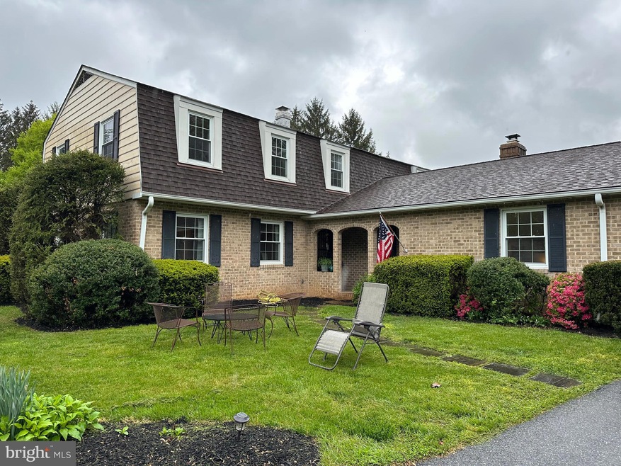 1226 Clearfield Cir, Lutherville Timonium, MD 21093 - photo 1