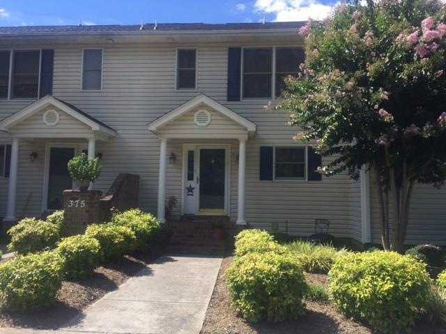 Beautiful Lake Townhome
