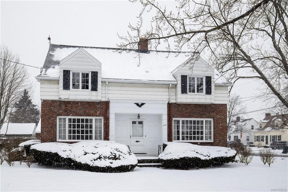 572 Payne Ave, North Tonawanda, NY 14120 - photo 1