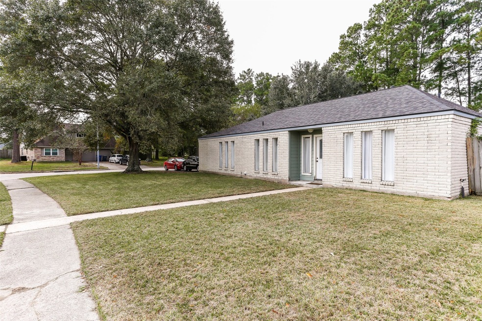 29303 Brookchase Dr, Spring, TX 77386 - photo 1