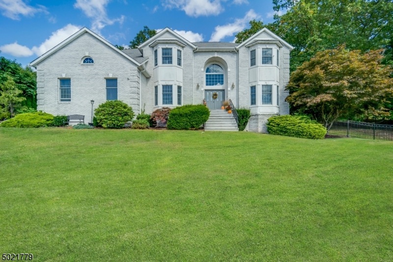 7 Victoria Ln, Ringwood, NJ 07456 - photo 1