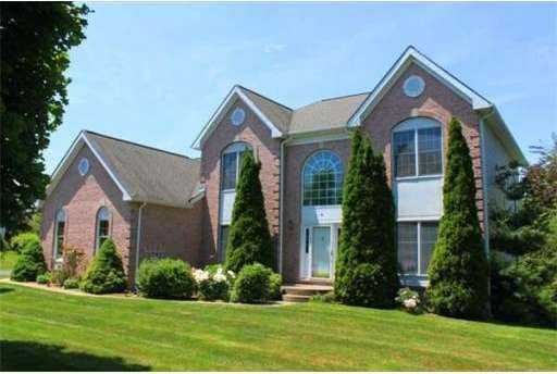 4 Roy St, Westborough, MA 01581 - photo 1