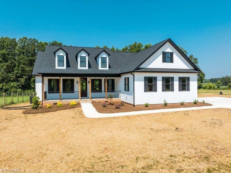 Under Contract $469,900 • Co-Listing Agent