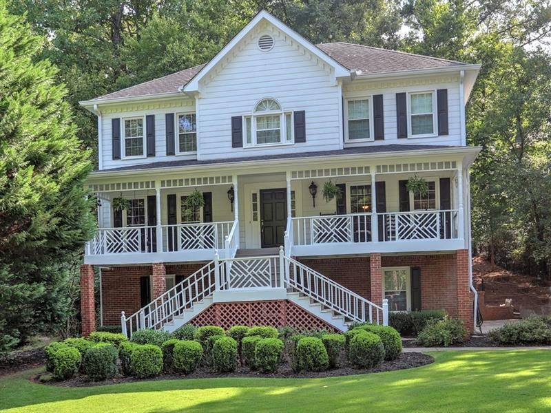 3827 Bluffview Dr, Marietta, GA 30062 - photo 1