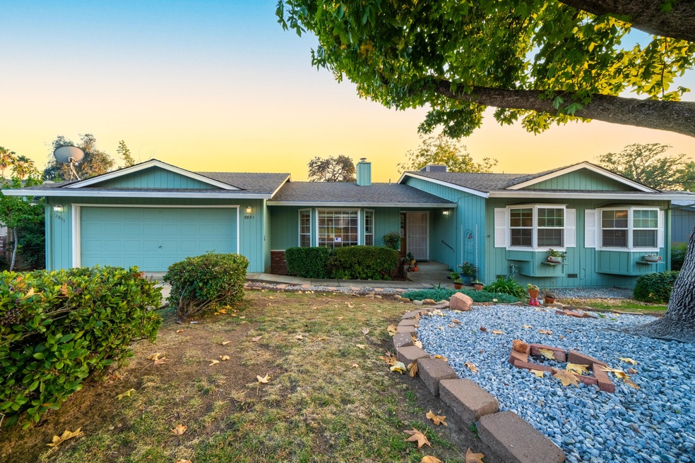 2851 Camulos Way, Redding, CA 96002 - photo 1