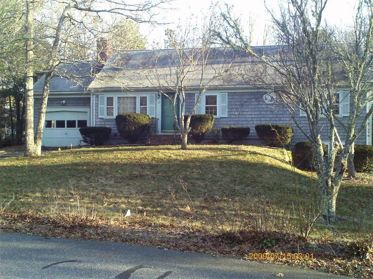 17 Ash Cir, Cotuit, MA 02635 - photo 1