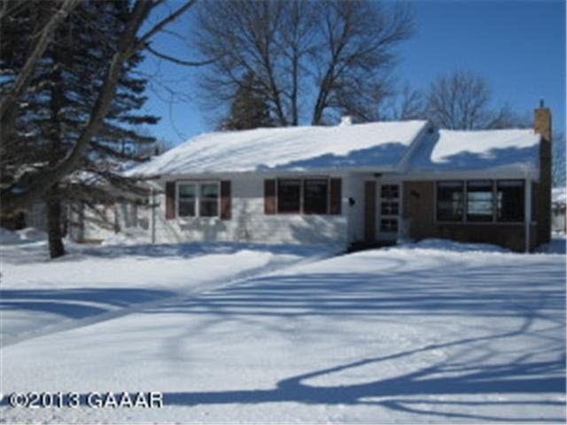 813 Westwood Dr, Alexandria, MN 56308 - photo 1