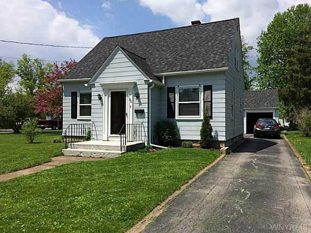 66 Porter Ave, North Tonawanda, NY 14120 - photo 1