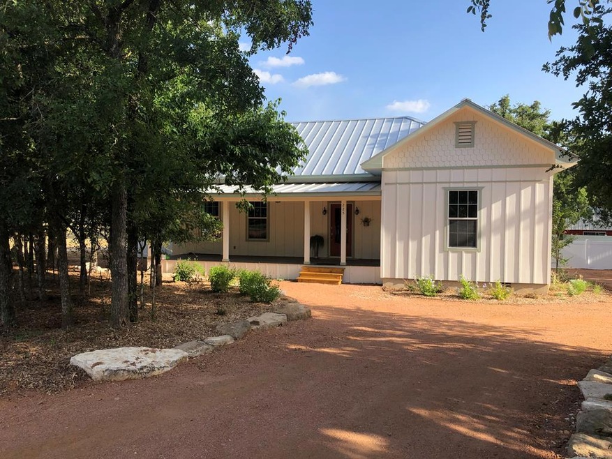 225 Green Meadows Blvd, Fredericksburg, TX 78624 - photo 1