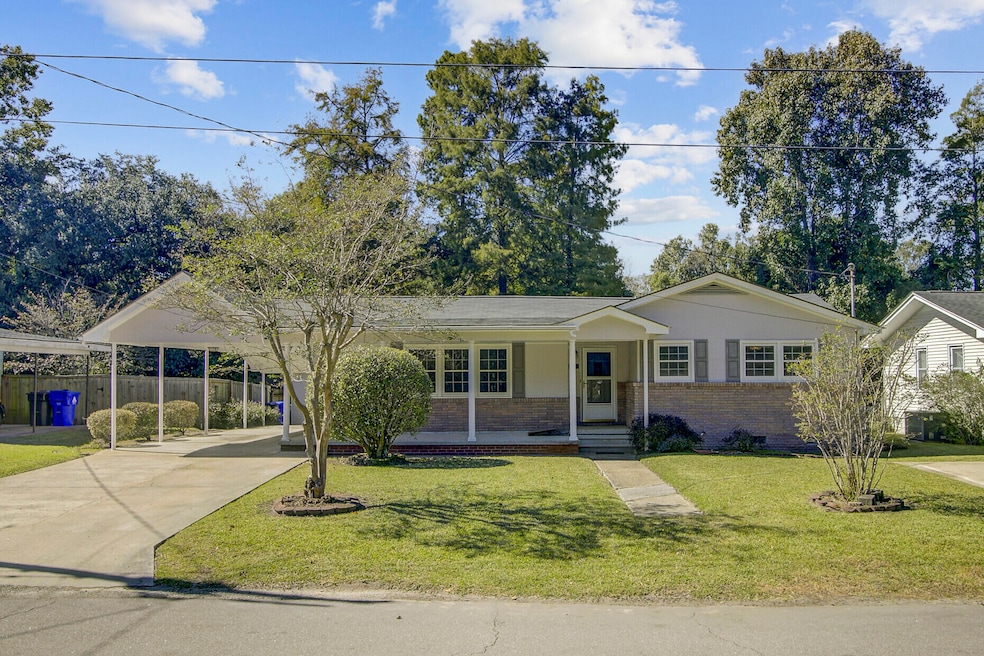 For Sale $520,000 • Co-Listing Agent