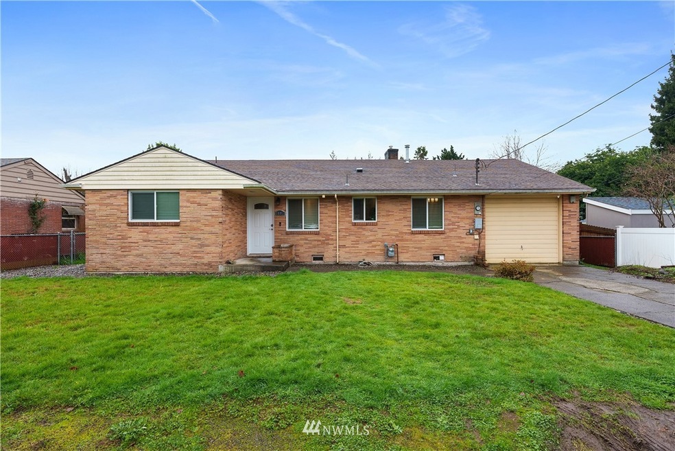 1681 SW Grandview Ave, Chehalis, WA 98532 - photo 1