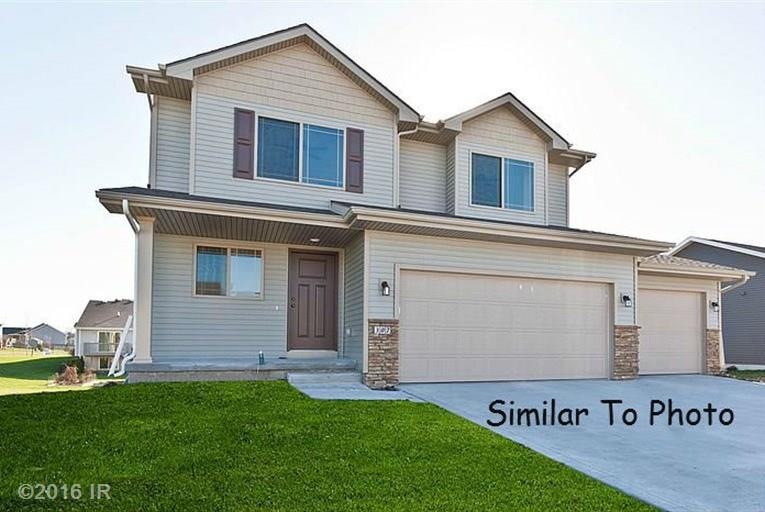 1645 Sadie Ln, Adel, IA 50003 - photo 1