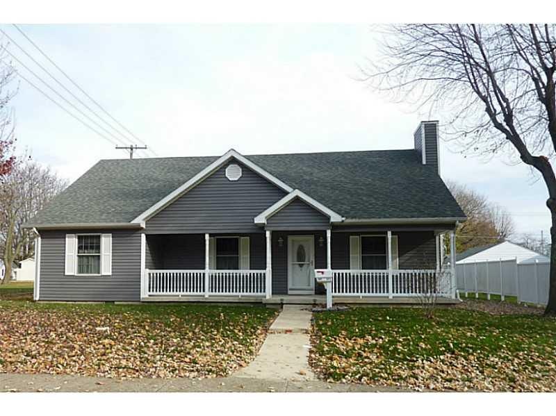 237 Maple St, Tipton, IN 46072 - photo 1