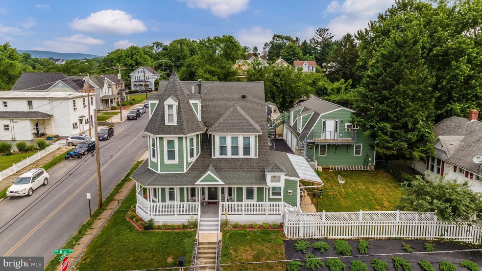 1 E D St, Brunswick, MD 21716 - photo 1