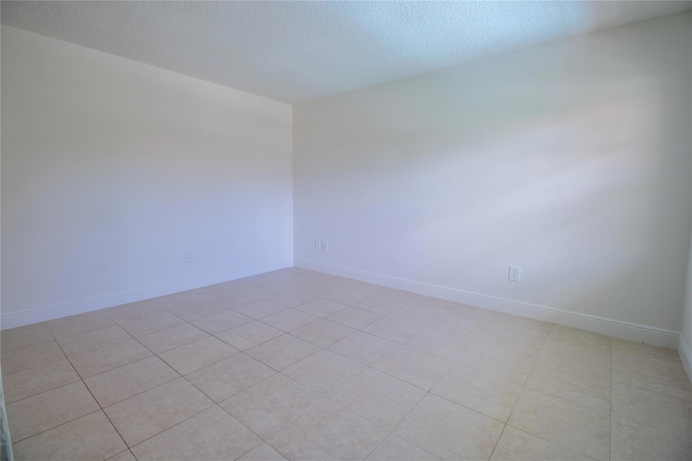 1507 Argyle Dr unit 207, Fort Lauderdale, FL 33312 - photo 1