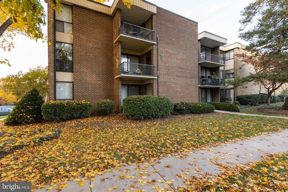 2105 Walsh View Terrace unit 201, Silver Spring, MD 20902 - photo 1