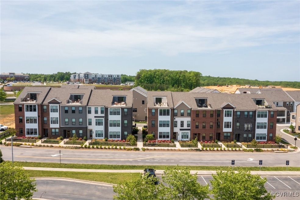 225 Golden Haze Aly unit 5-1, Midlothian, VA 23113 - photo 1