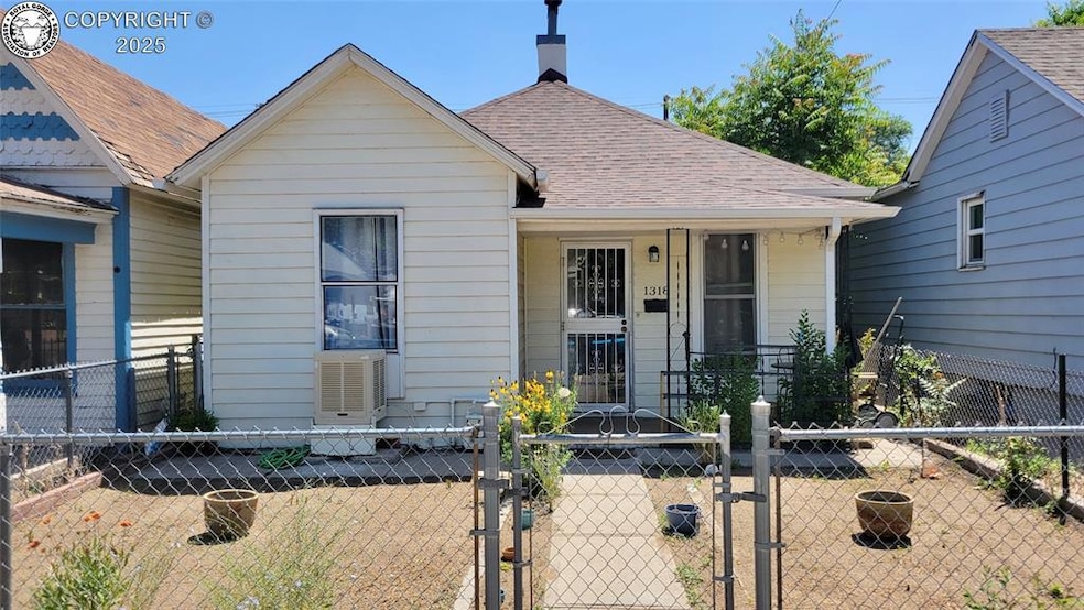 1318 Spruce St, Pueblo, CO 81004 - photo 1