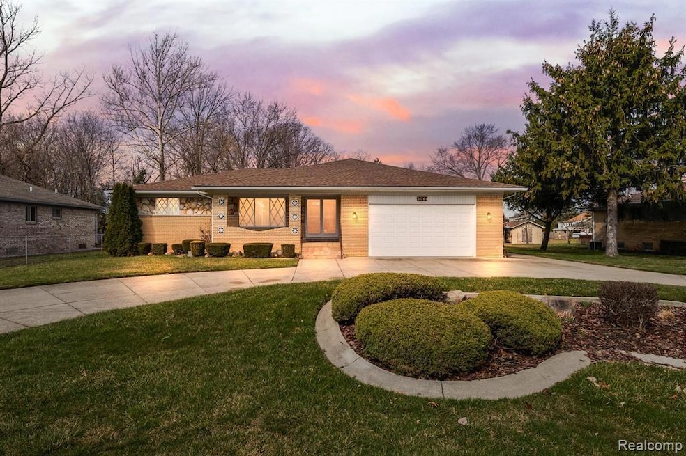 31761 McNamee-1.jpg