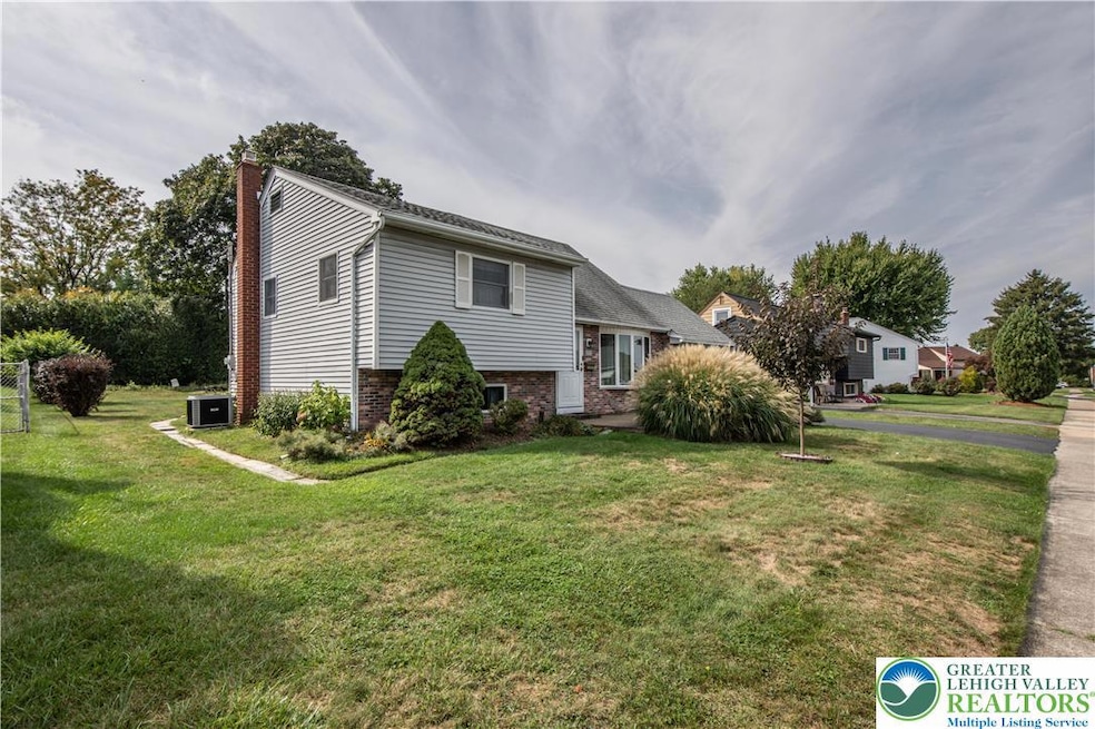 Pending $339,000 • Co-Listing Agent