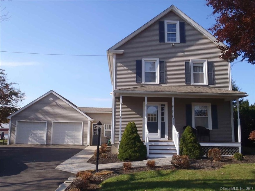 Welcome home. Enjoy you holiday on Boston Rd.