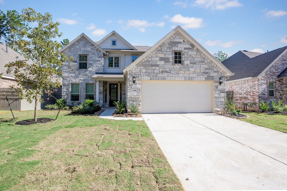 17425 Chestnut Cove Dr, Conroe, TX 77302 - photo 1