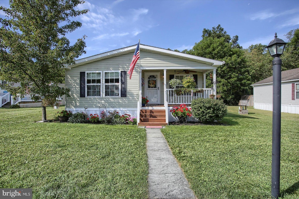 18 Meadowview Dr, New Bloomfield, PA 17068 - photo 1