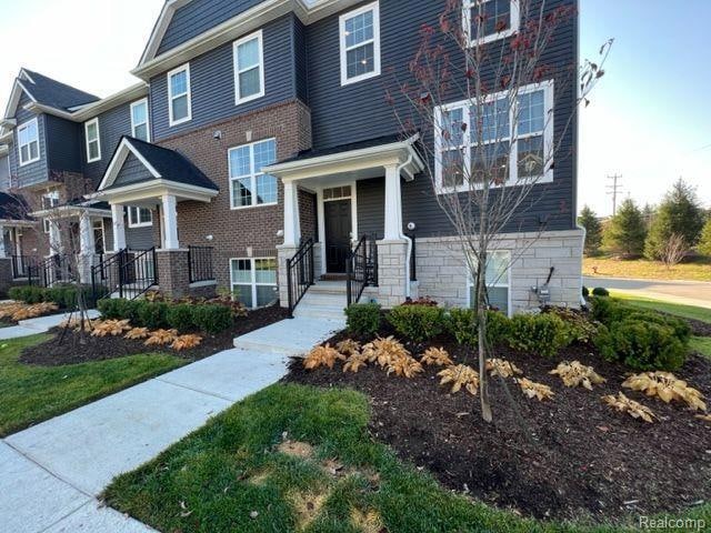 For Rent $3,800/month • Co-Listing Agent