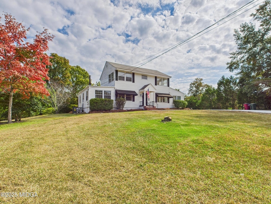 CAM03843G0-PR0121-STILL003