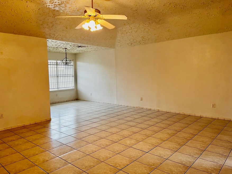 7335 Boysenberry Ln, Houston, TX 77095 - photo 1