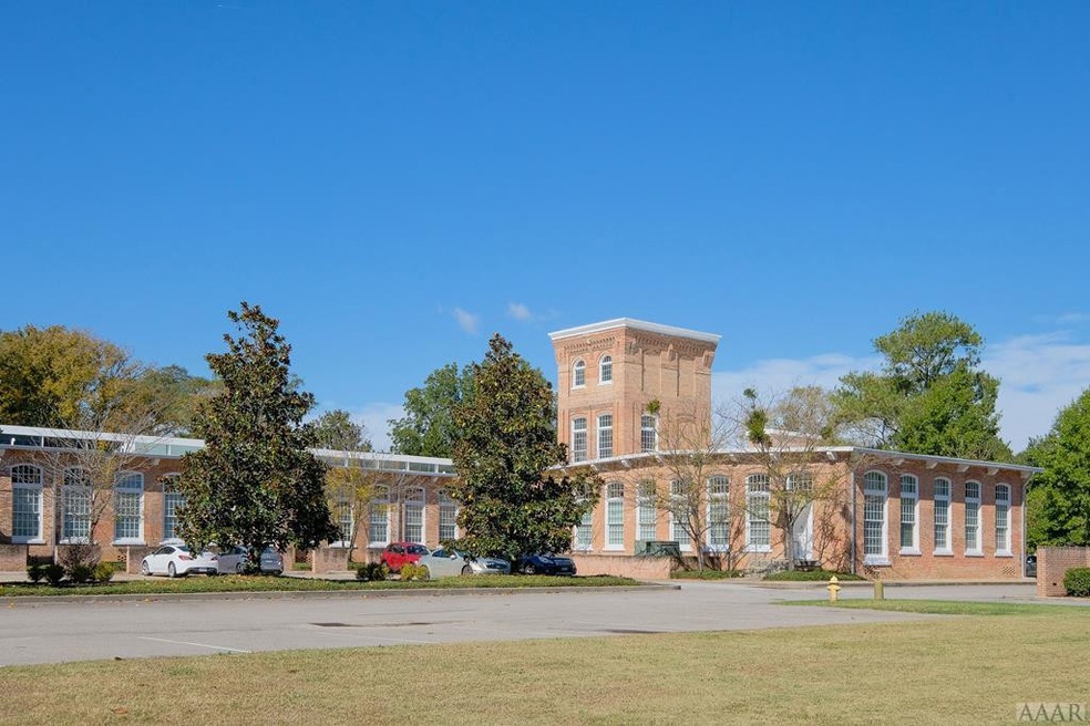 715 McMullan Ave unit 201, Edenton, NC 27932 - photo 1