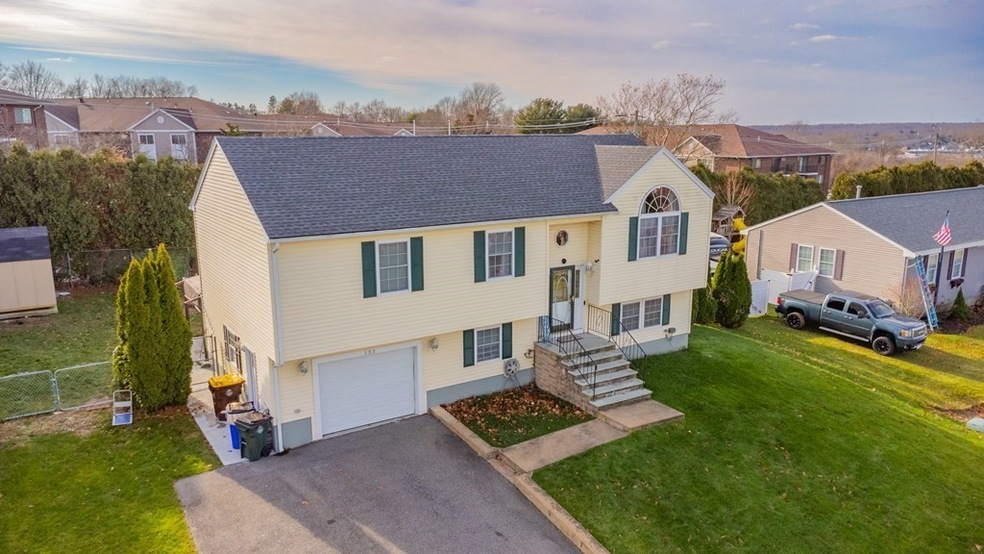 133 Point Dr W, Fall River, MA 02720 - photo 1