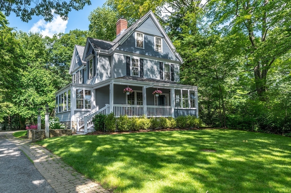 32 Webster Ct, Newton Center, MA 02459 - photo 1