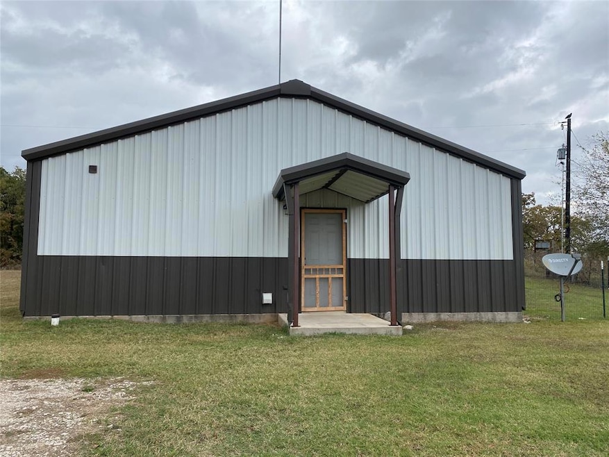 1577 County Road 4757, Boyd, TX 76023 - photo 1