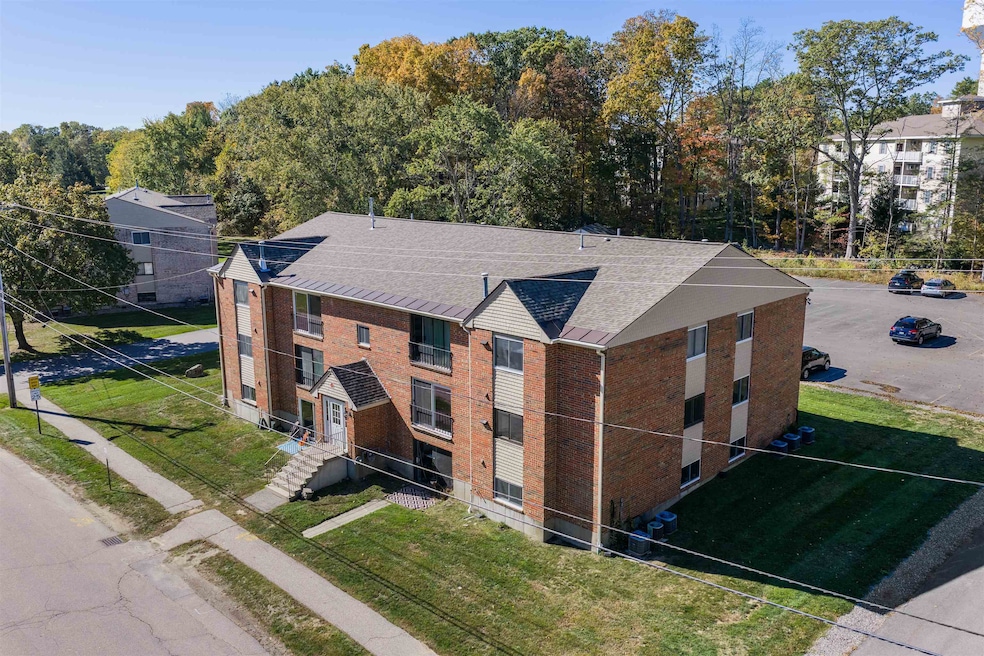 4 Brookside Dr unit 6, Exeter, NH 03833 - photo 1