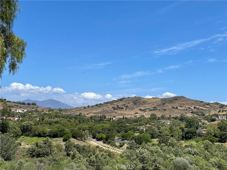 Sold $1,825,000 • Co-Listing Agent