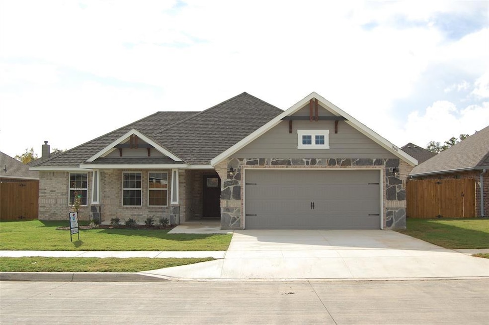 968 E 5th St, Springtown, TX 76082 - photo 1