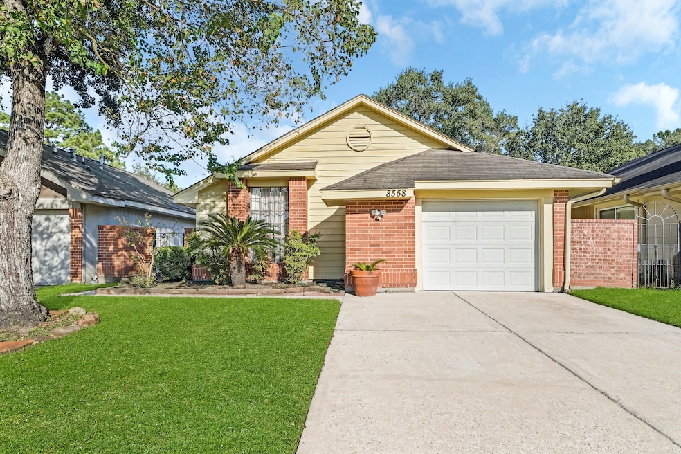 8558 Pool Creek Dr, Houston, TX 77095 - photo 1