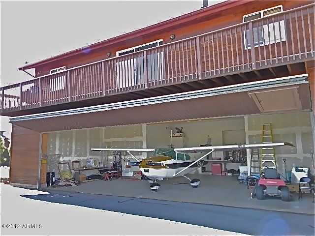 HOME/HANGAR