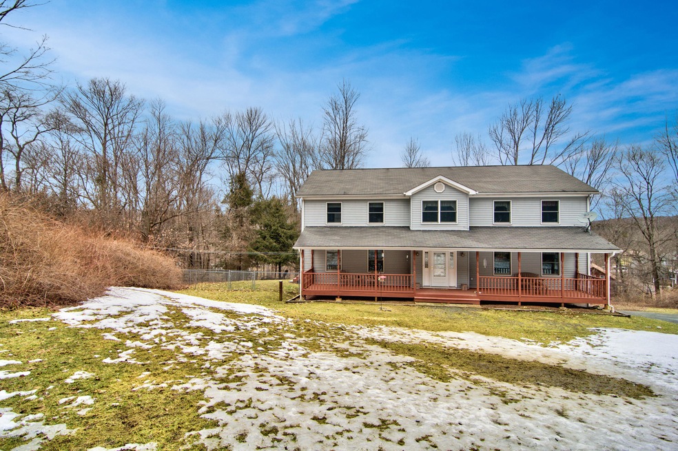 20 Davis Rd, Waymart, PA 18472 - photo 1