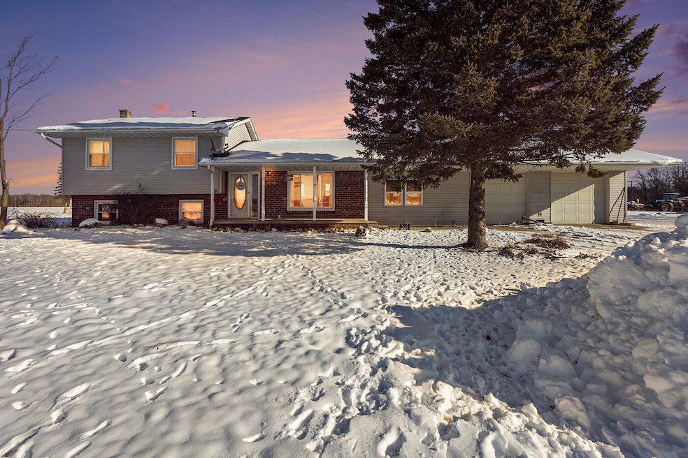 5740 N Coleman Rd, Coleman, MI 48618 - photo 1